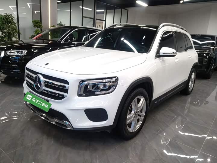 Фото 1 - Mercedes-Benz GLB-Class