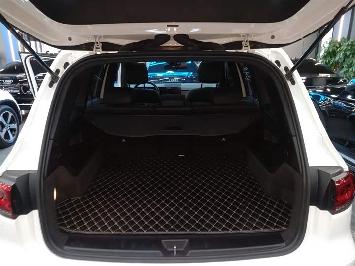 Фото 19 - Mercedes-Benz GLB-Class