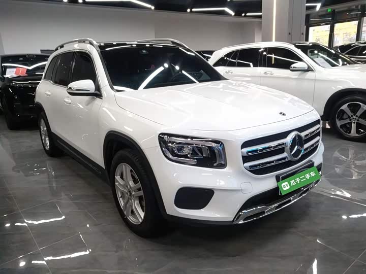 Фото 4 - Mercedes-Benz GLB-Class