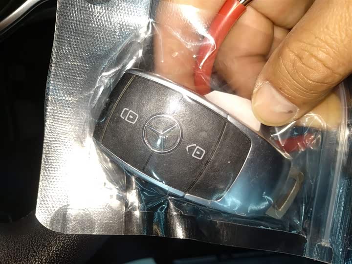 Фото 9 - Mercedes-Benz GLB-Class