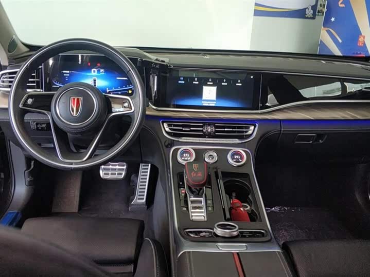 Фото 12 - Hongqi H9