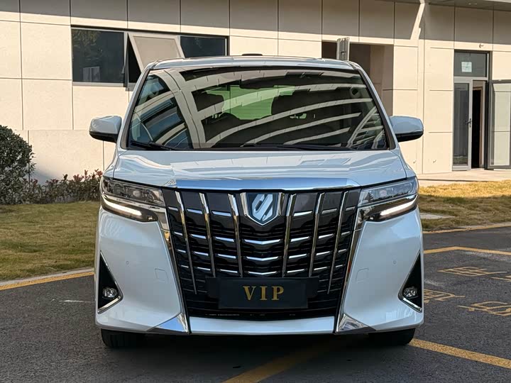 Фото 4 - Toyota Alphard