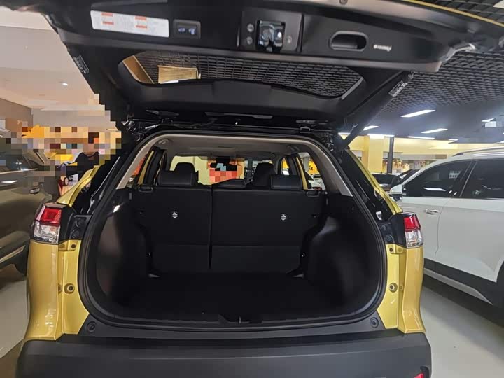 Фото 19 - Toyota Frontlander