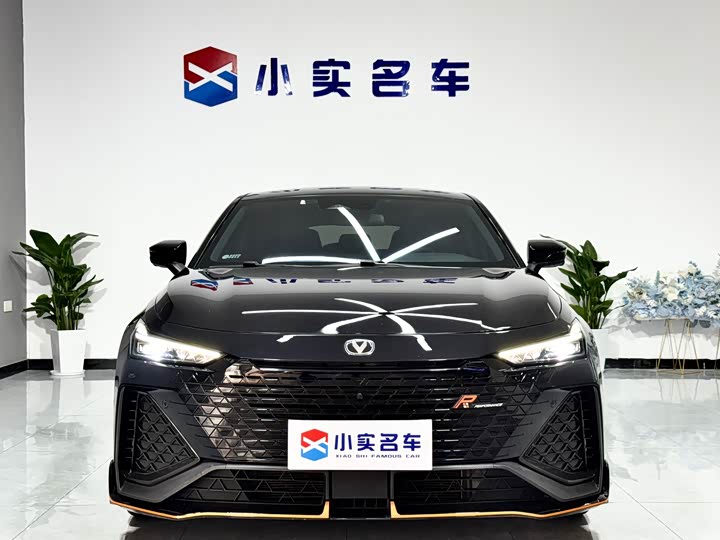 Фото 2 - Changan UNI-V