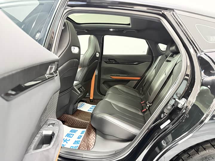 Фото 5 - Changan UNI-V