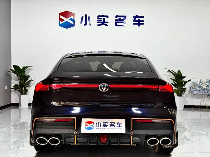 Фото 8 - Changan UNI-V