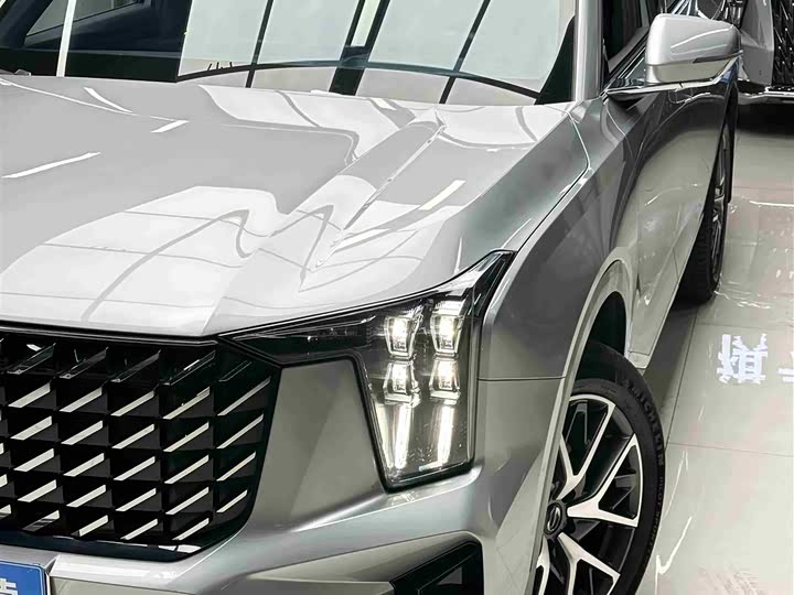 Фото 2 - GAC Trumpchi GS8