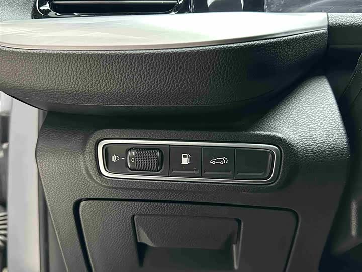 Фото 25 - GAC Trumpchi GS8