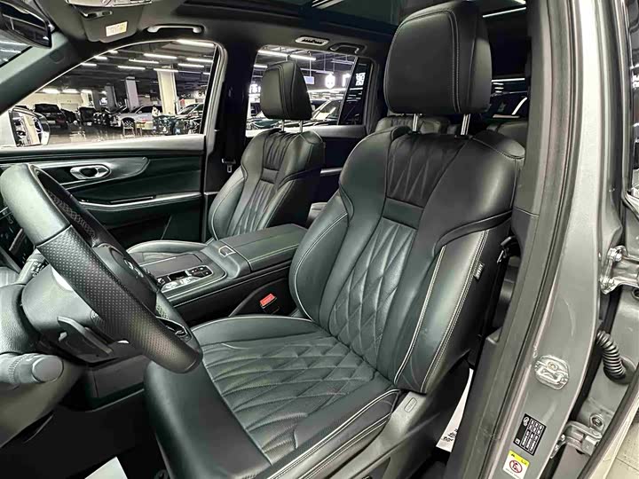 Фото 26 - GAC Trumpchi GS8