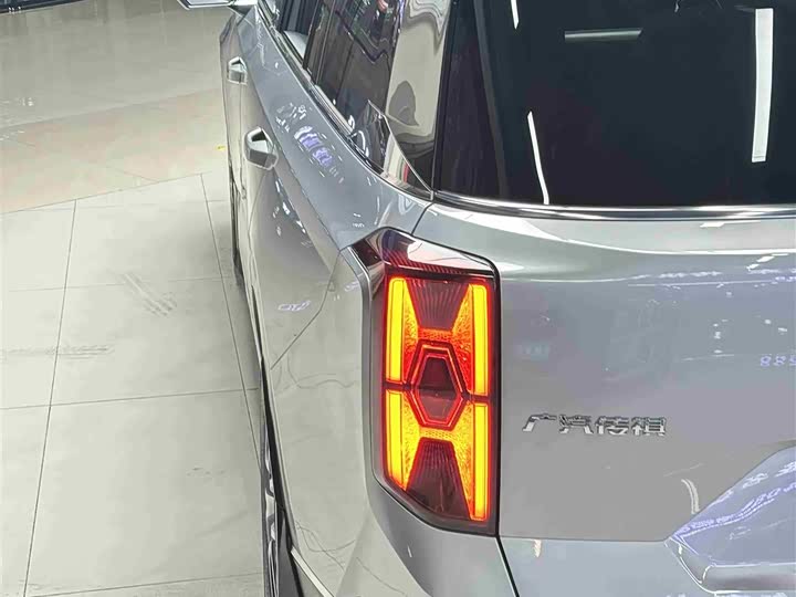 Фото 31 - GAC Trumpchi GS8