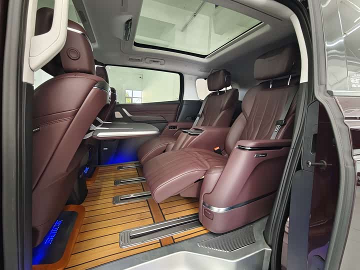 Фото 15 - Buick GL8 Century