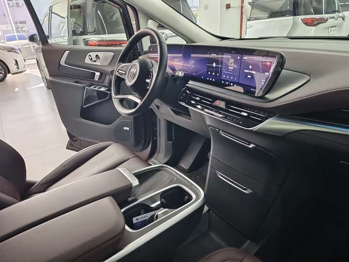 Фото 20 - Buick GL8 Century