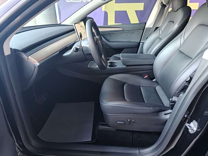 Фото 7 - Tesla Model Y