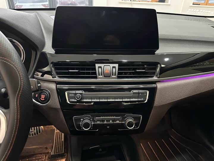 Фото 13 - BMW X1