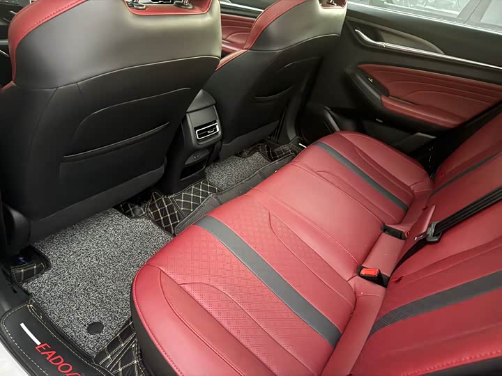 Фото 11 - Changan Eado Plus