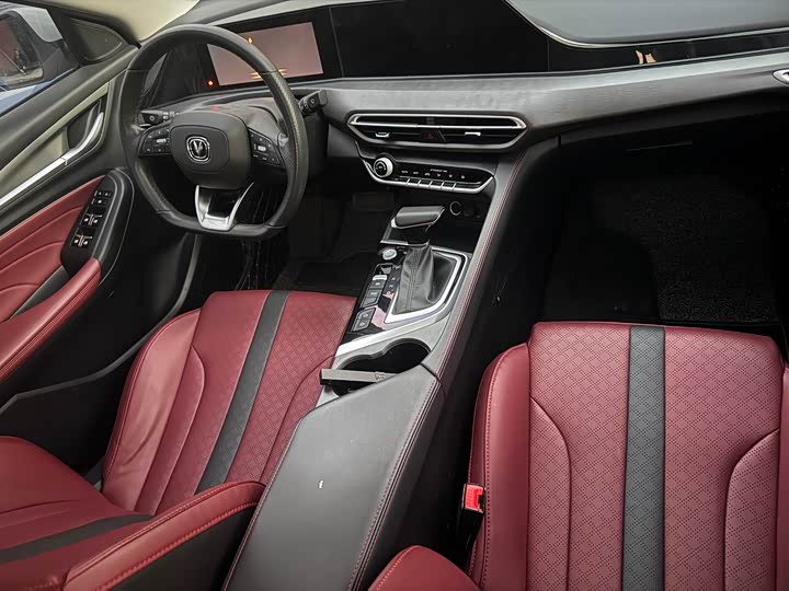 Фото 13 - Changan Eado Plus