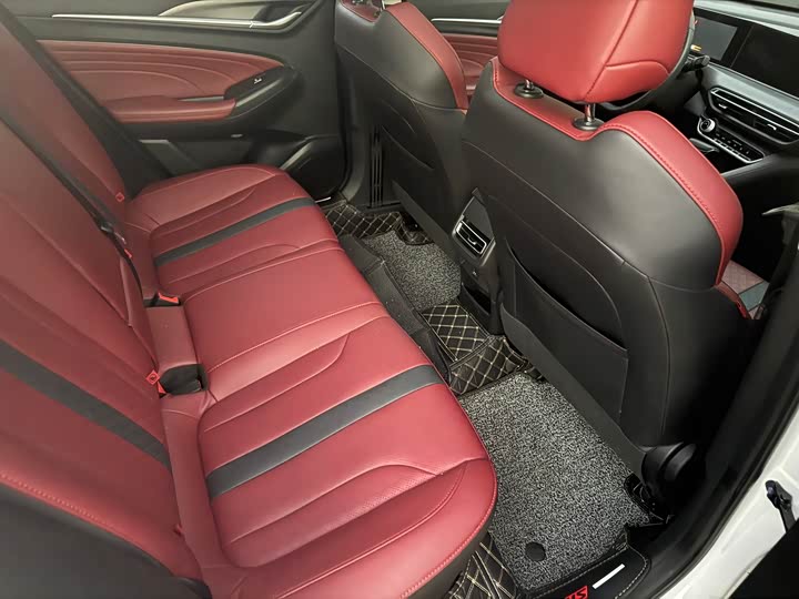 Фото 8 - Changan Eado Plus