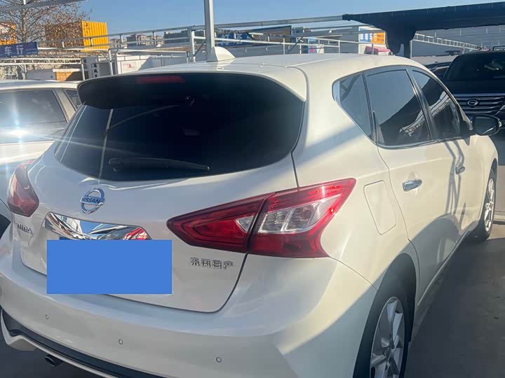 Фото 5 - Nissan Tiida