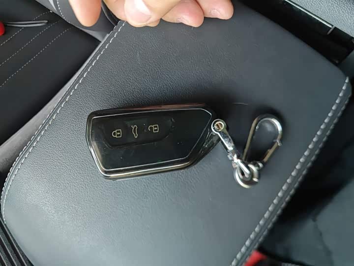 Фото 9 - Volkswagen ID.4 Crozz