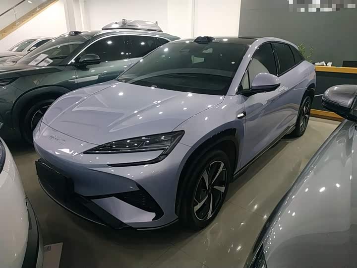 Фото 2 - BYD Sea Lion 07 EV