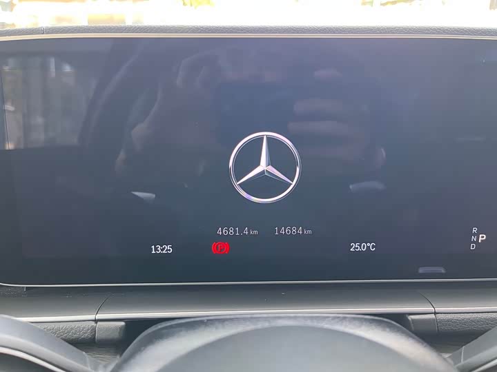 Фото 11 - Mercedes-Benz GLE-Class