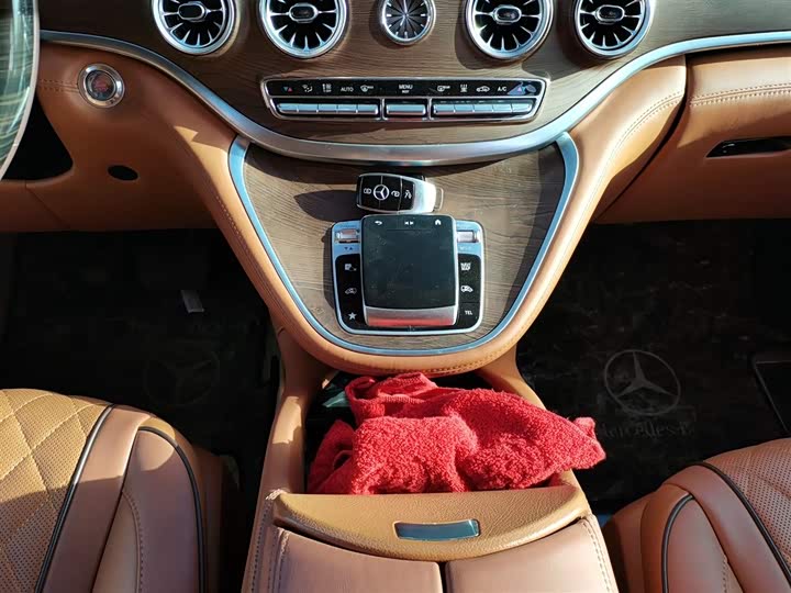 Фото 14 - Mercedes-Benz Vito