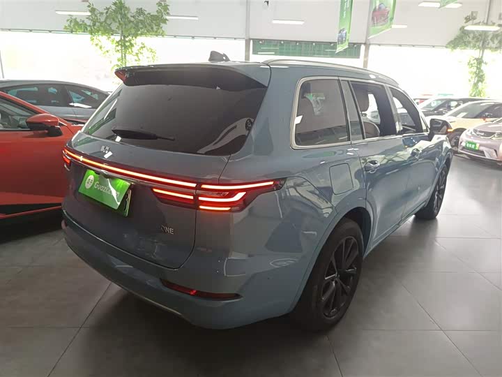 Фото 7 - LiXiang One