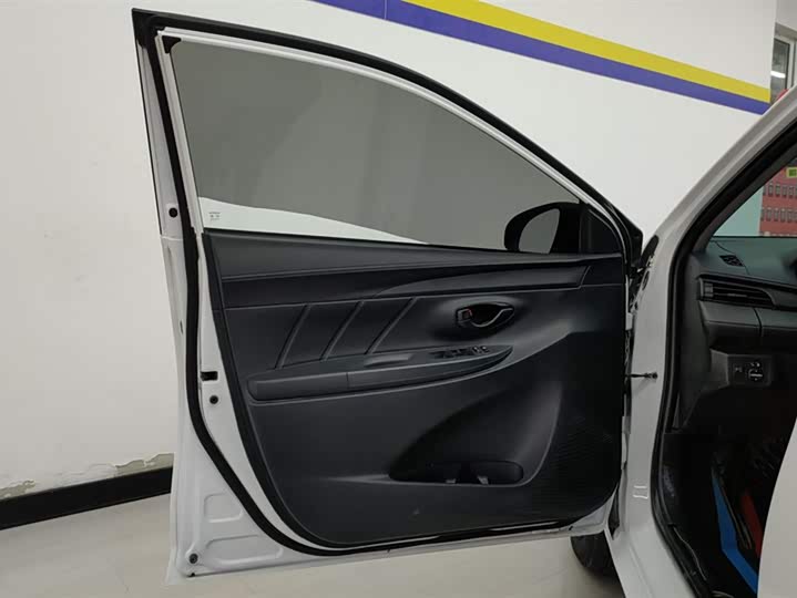 Фото 7 - Toyota Vios