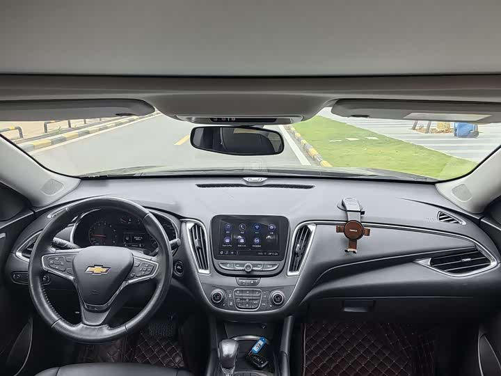 Фото 4 - Chevrolet Malibu XL