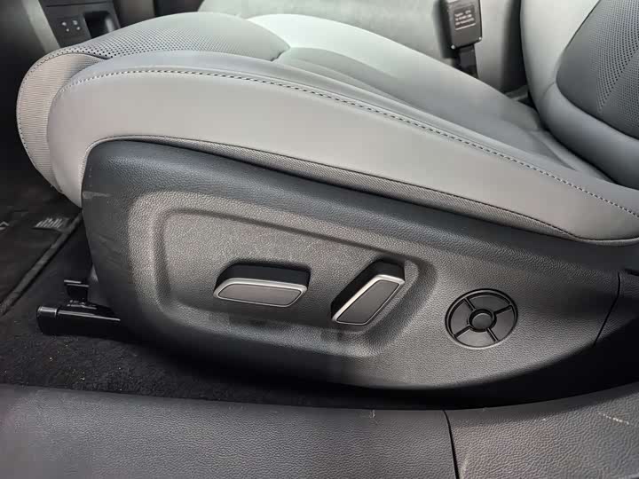 Фото 15 - Nissan N7