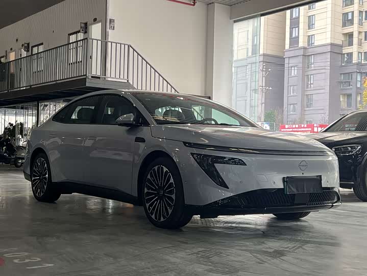 Фото 3 - Nissan N7