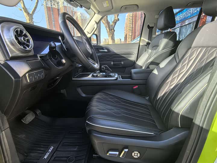 Фото 5 - Tank 300