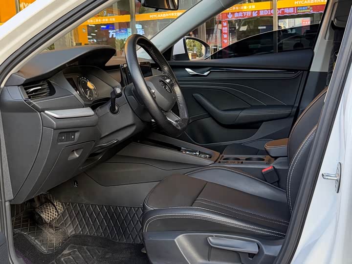 Фото 4 - Skoda Octavia Pro