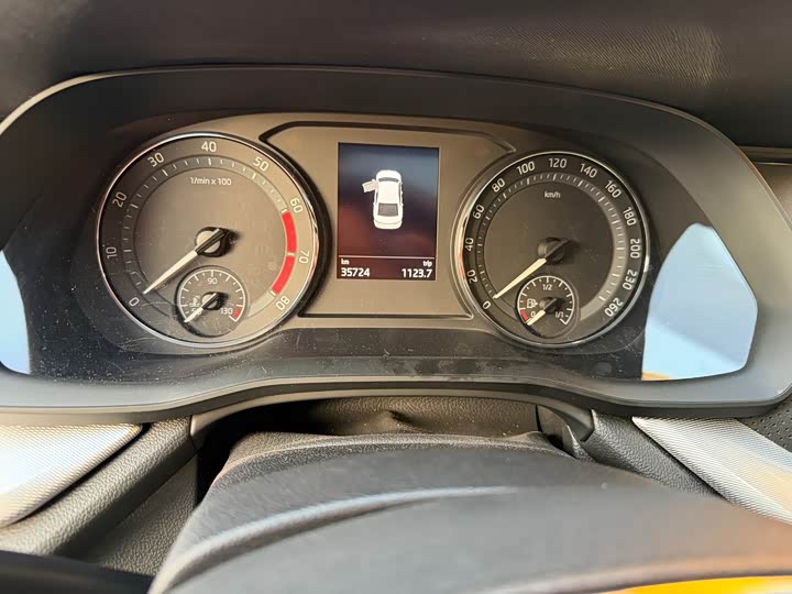 Фото 7 - Skoda Octavia Pro