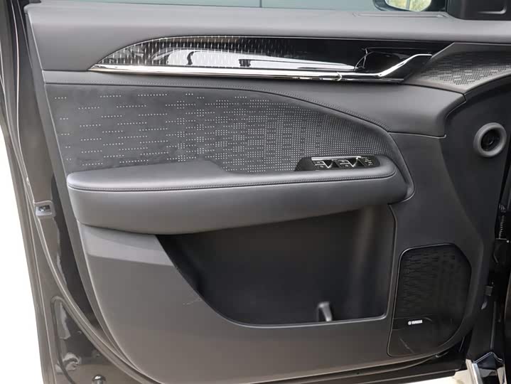 Фото 10 - Zeekr 009