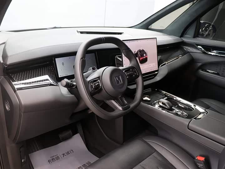 Фото 14 - Zeekr 009