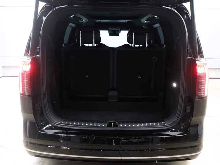 Фото 31 - Zeekr 009