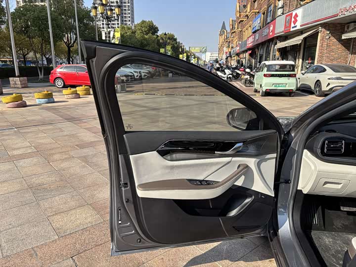 Фото 11 - BYD Qin Plus