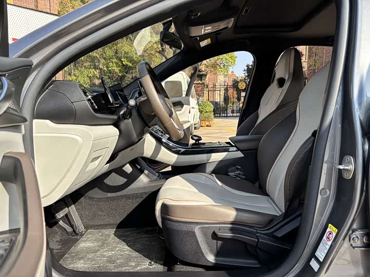 Фото 12 - BYD Qin Plus