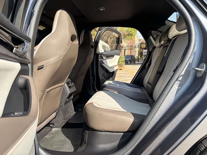 Фото 13 - BYD Qin Plus