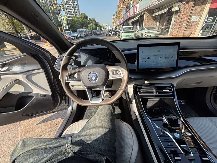 Фото 15 - BYD Qin Plus