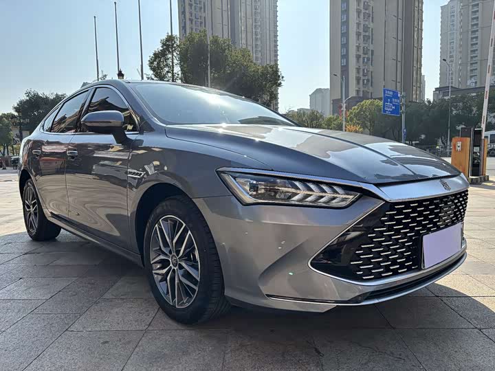 Фото 3 - BYD Qin Plus