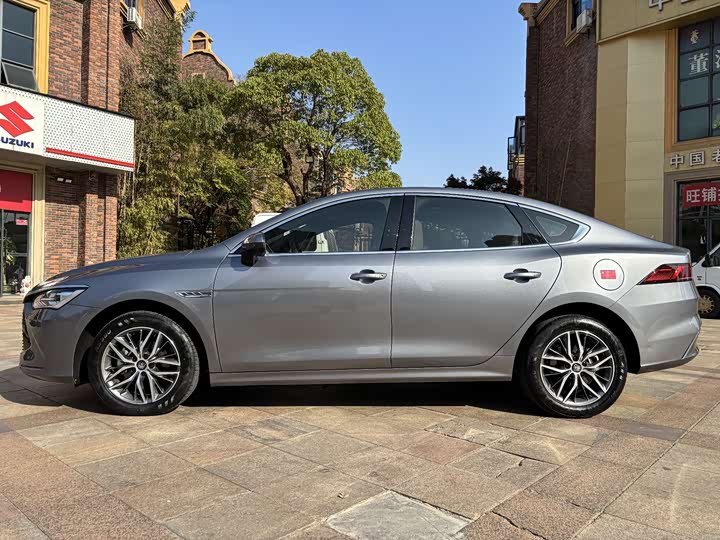 Фото 4 - BYD Qin Plus