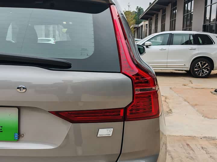 Фото 19 - Volvo XC60 Hybrid