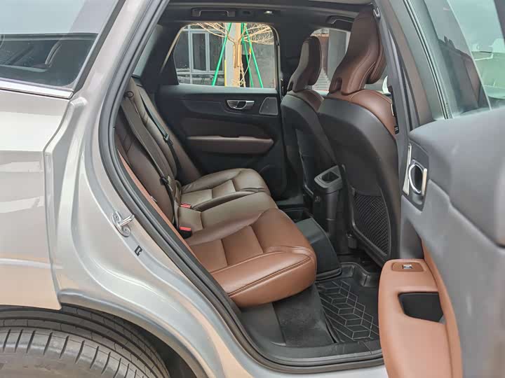 Фото 22 - Volvo XC60 Hybrid