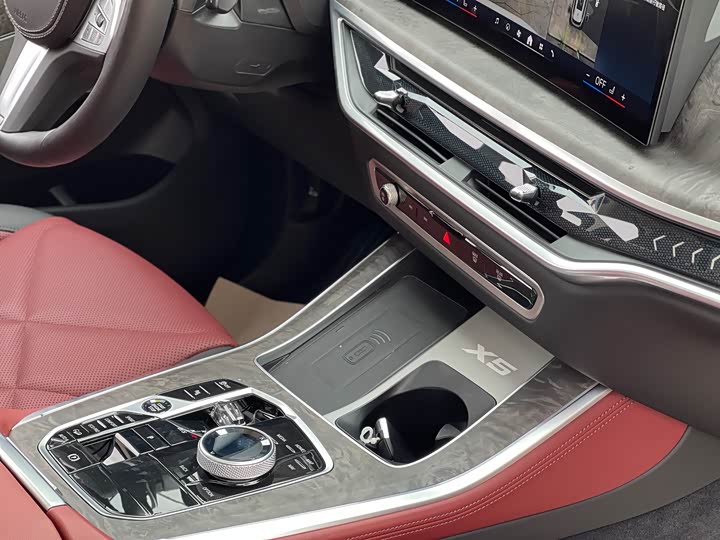 Фото 13 - BMW X5