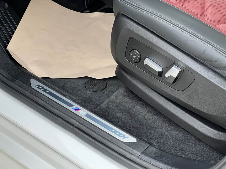 Фото 21 - BMW X5