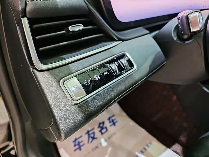 Фото 8 - Buick LaCrosse