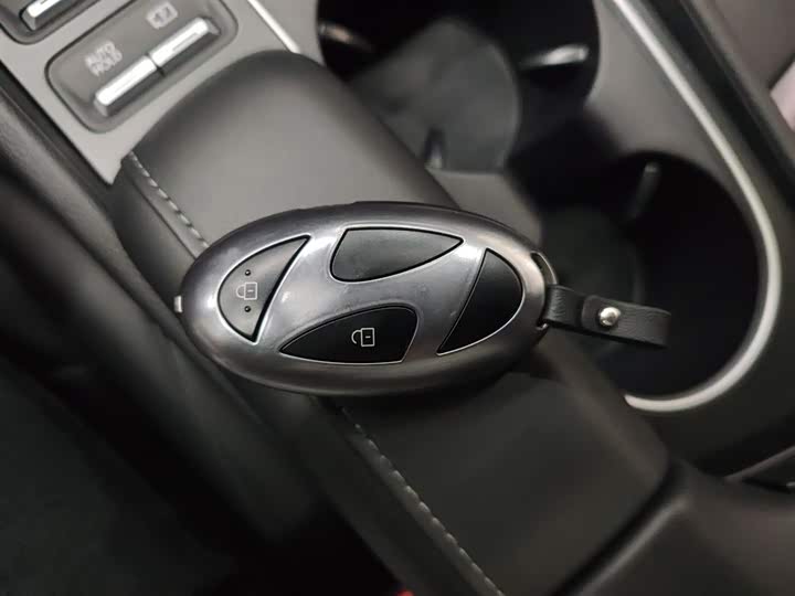 Фото 9 - Hyundai Sonata N Line