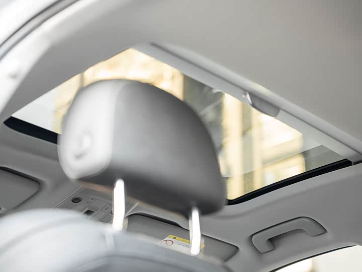 Фото 21 - Audi Q2L